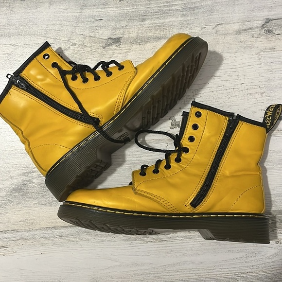 Dr Martens Yellow Combat Boots Size 4 - Picture 6 of 12